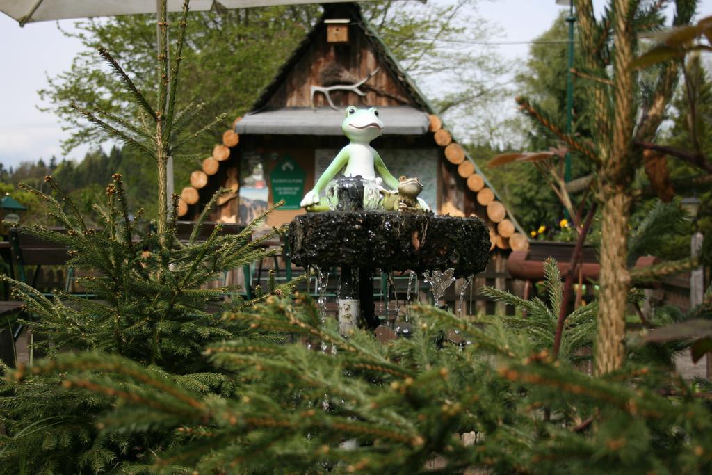 Отель Kraeuterbaude Saupsdorf Экстерьер фото