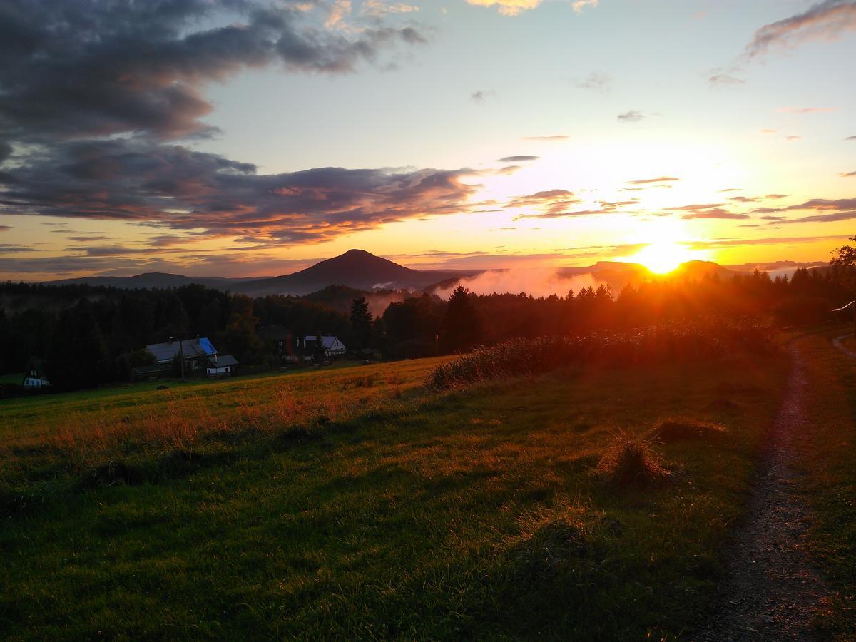 Отель Kraeuterbaude Saupsdorf Экстерьер фото